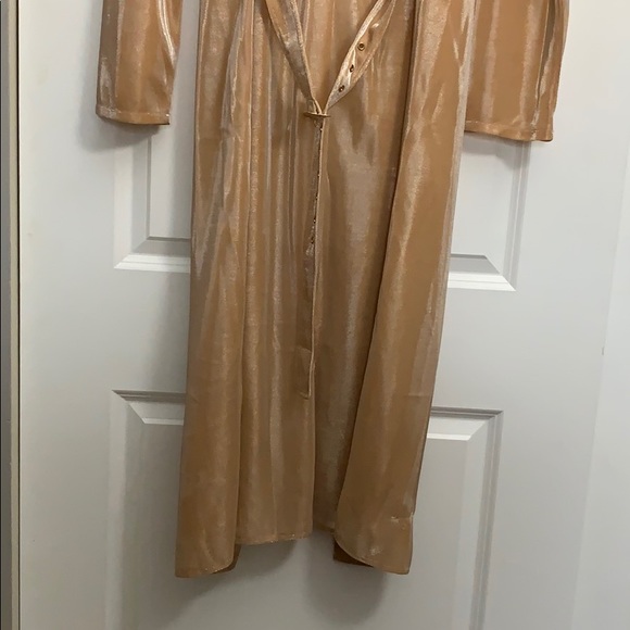 Akira Open Front Trench Duster - Picture 5 of 7